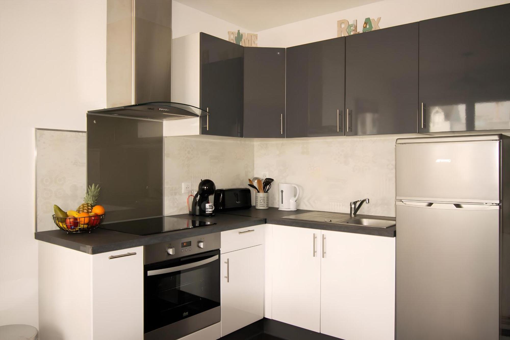 Grand Studio Avec Parking A 10 Minutes Des Plages Лориан Екстериор снимка